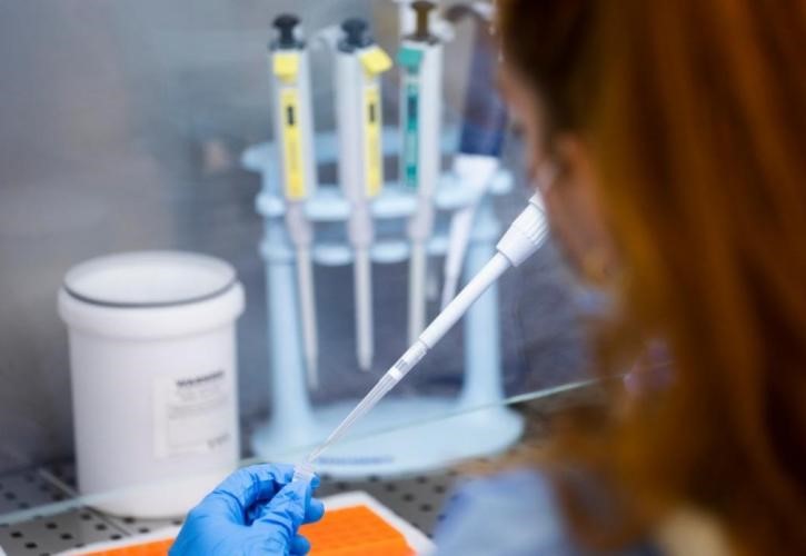 ΕΟΔΥ: 65 νέοι θάνατοι από κορονοϊό και 51 διασωληνωμένοι